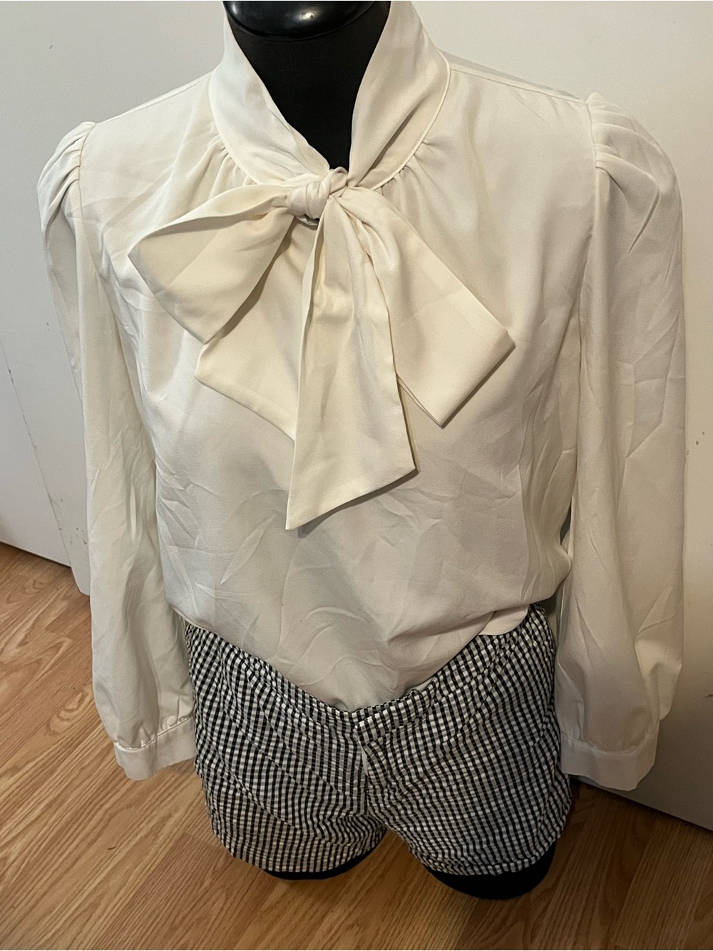 SHEIN Ivory Bow Tie Long-Sleeve Blouse